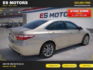 2017 Toyota Camry SE Sedan 4D